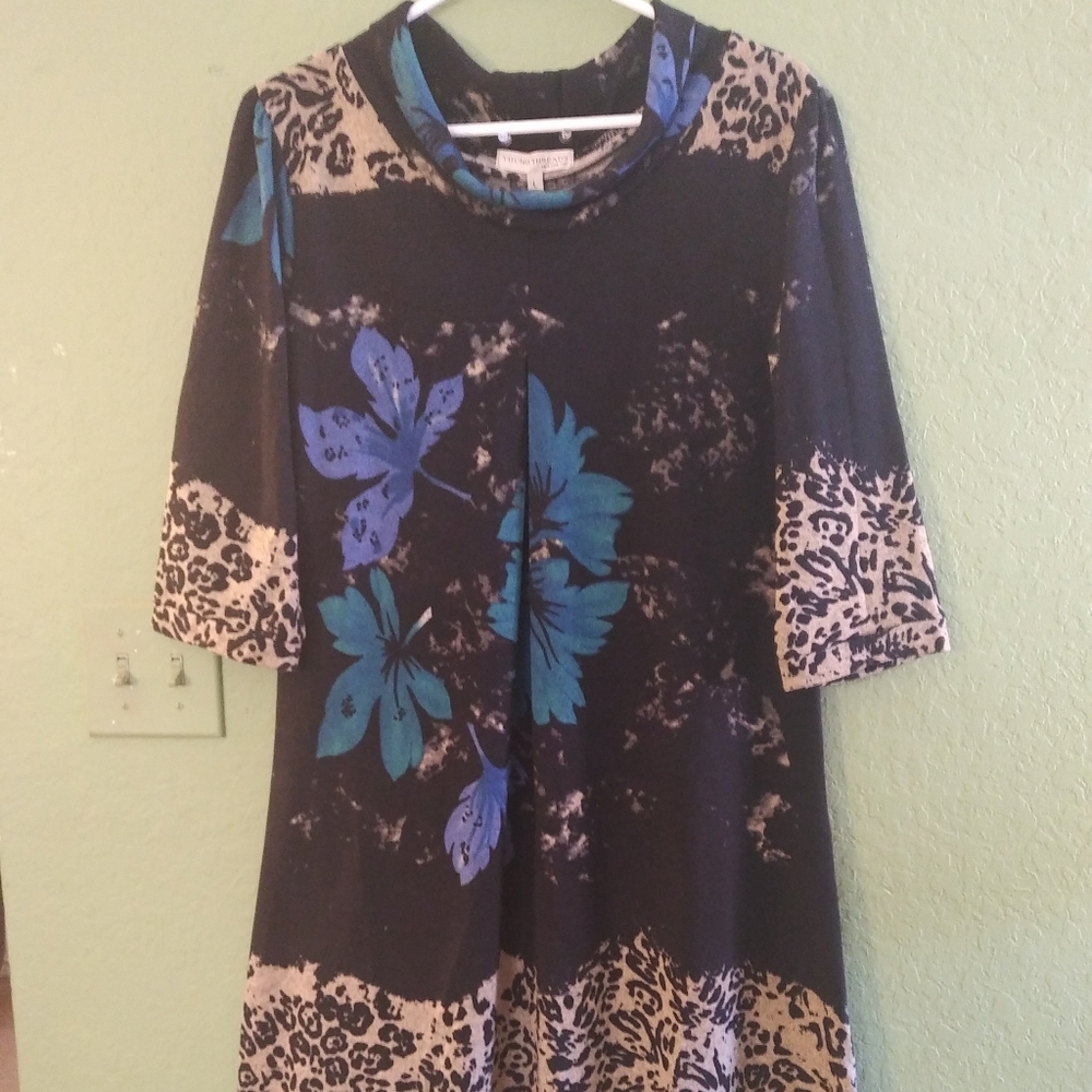 Young Threads Dress - Largest